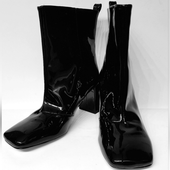 Good American Square Toe Bootie in Black Patent leather Sizes 5.5 And 7 - Picture 3 of 13